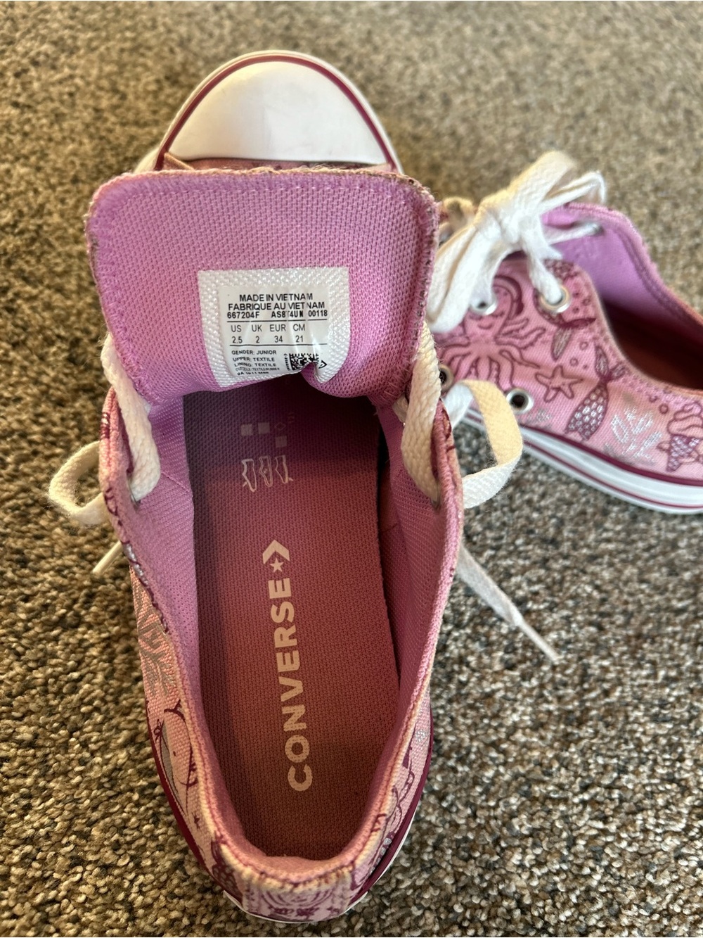 Converse Pink Low Top Canvas Girl’s Sneakers with White Laces - Picture 4 of 6